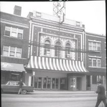 IL-Chicago-Davis-QNeg-negative-Q0317